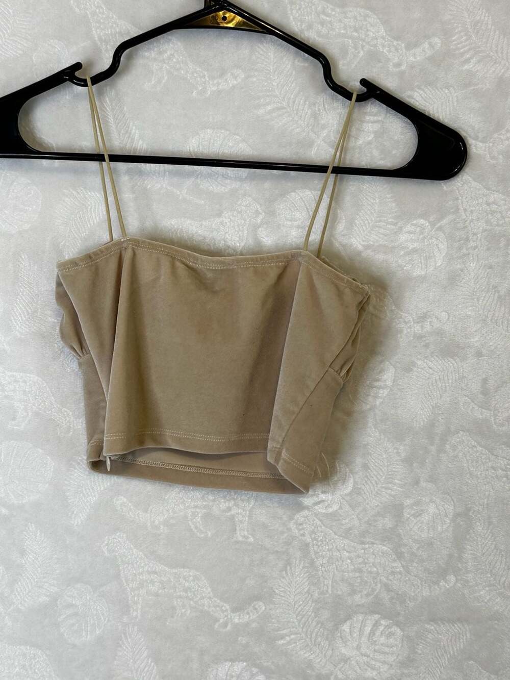 Princess Polly Beige Velvet Ruched Crop Top Size US 2 - Picture 3 of 4